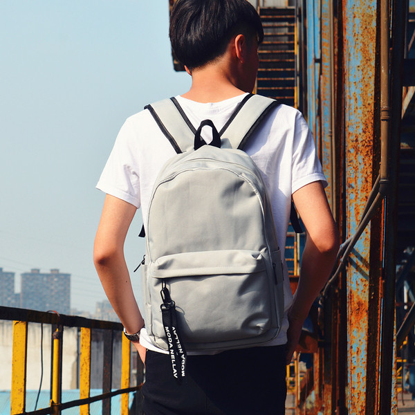 Rucsac bărbătesc în două culori potrivit pentru școală