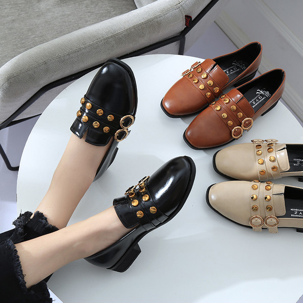 Mocasini eleganti de dama cu elemente metalice in negru, bej si maro