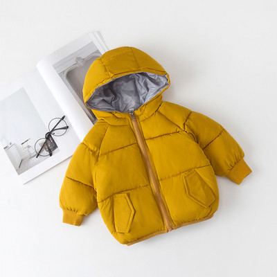 Gyerekkabát több színben, hímzett felirattal