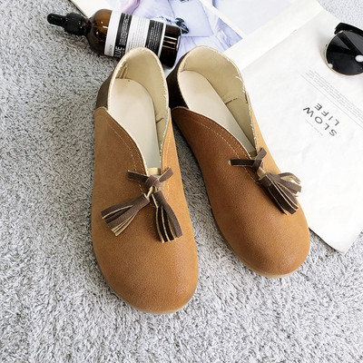 Дамски ежедневни мокасини с пискюл в три цвята