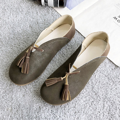 Дамски ежедневни мокасини с пискюл в три цвята