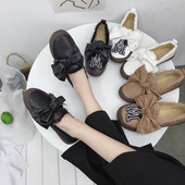 Sport és alkalmi női mokaszinok szalaggal, két modellben