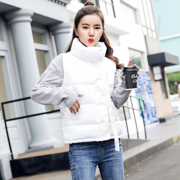 Μοντέρνο μοντέλο  γυναικείο γιλέκο σε διάφορα χρώματα