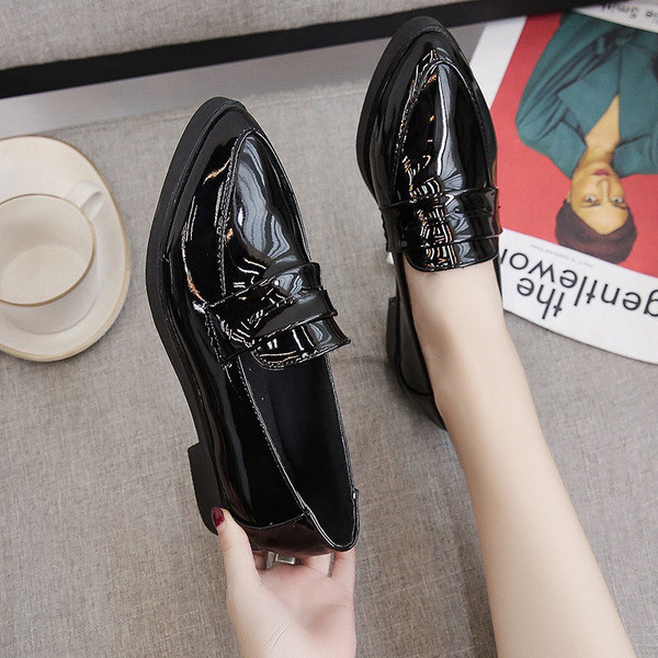 Mocasini eleganti de dama din piele ecologica de culoare negru si maro - model ascutit