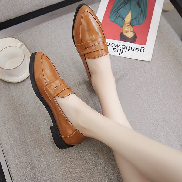 Mocasini eleganti de dama din piele ecologica de culoare negru si maro - model ascutit