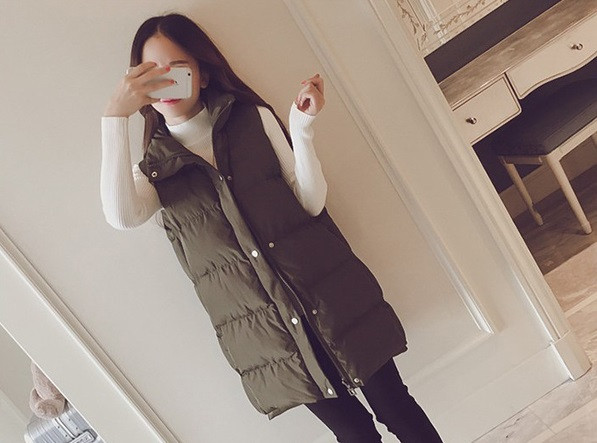 Μοντέρνο γυναικείο γιλέκο σε δύο χρώματα