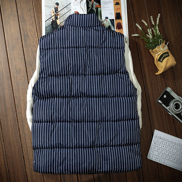 Μοντέρνο ανδρικό γιλέκο σε τρία χρώματα