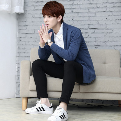 Μοντέρνα ανδρική ζακέτα σε διάφορα χρώματα