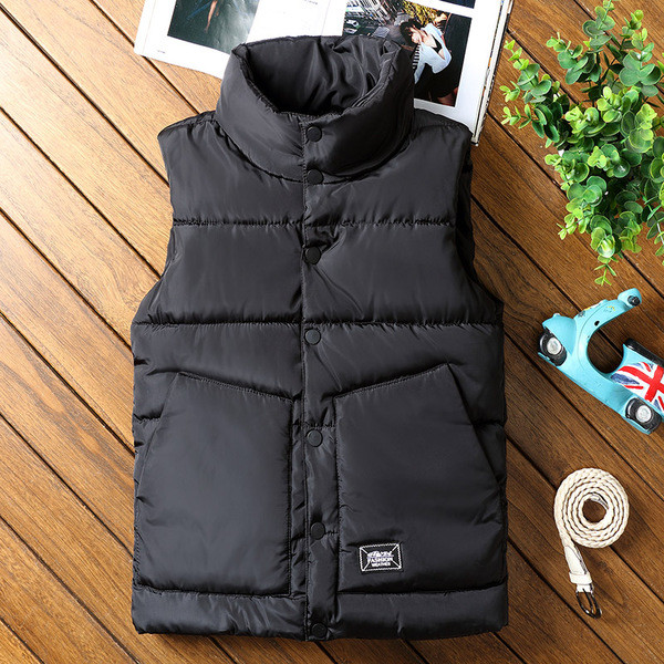 Ανδρικό γιλέκο σε διάφορα χρώματα κατάλληλο για  τη καθημερινή ζωή