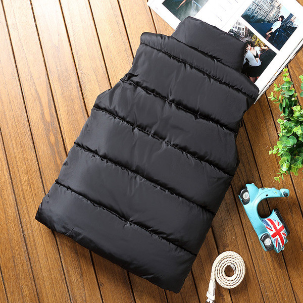 Ανδρικό γιλέκο σε διάφορα χρώματα κατάλληλο για  τη καθημερινή ζωή