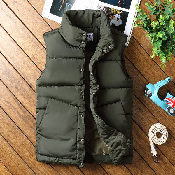 Ανδρικό γιλέκο σε διάφορα χρώματα κατάλληλο για  τη καθημερινή ζωή