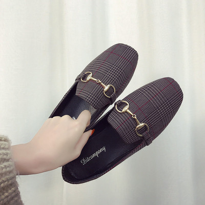 Mocasini de dama in carouri in doua culori cu element metalic