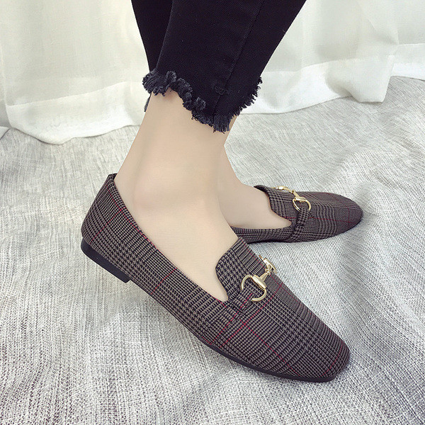 Mocasini de dama in carouri in doua culori cu element metalic