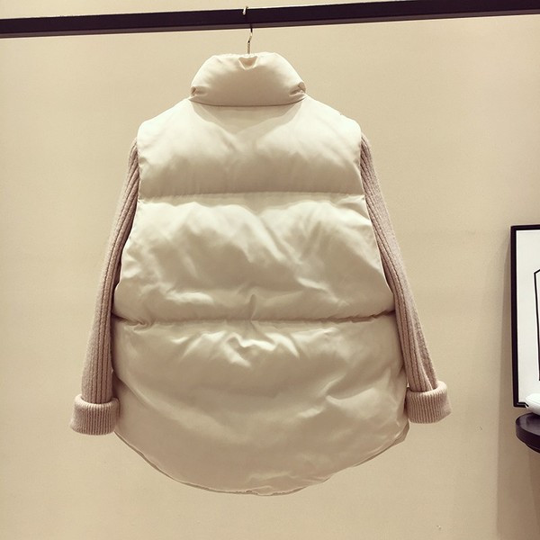 Γυναικείο αθλητικό γιλέκο με μεγάλες τσέπες σε δύο χρώματα