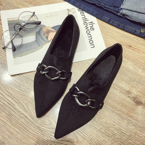 Mocasini de dama in negru si maro cu lant metalic