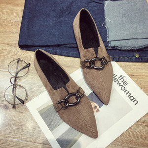 Mocasini de dama in negru si maro cu lant metalic