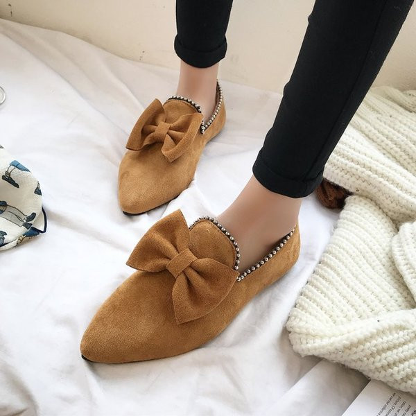 Mocasini de dama cu panglica si decor metalic in negru si maro