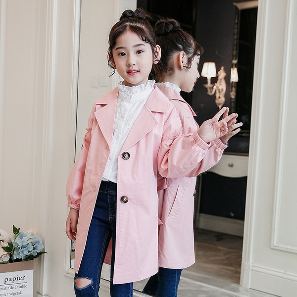 Μακρύ παλτό με χρωματιστά κεντήματα στα μανίκια