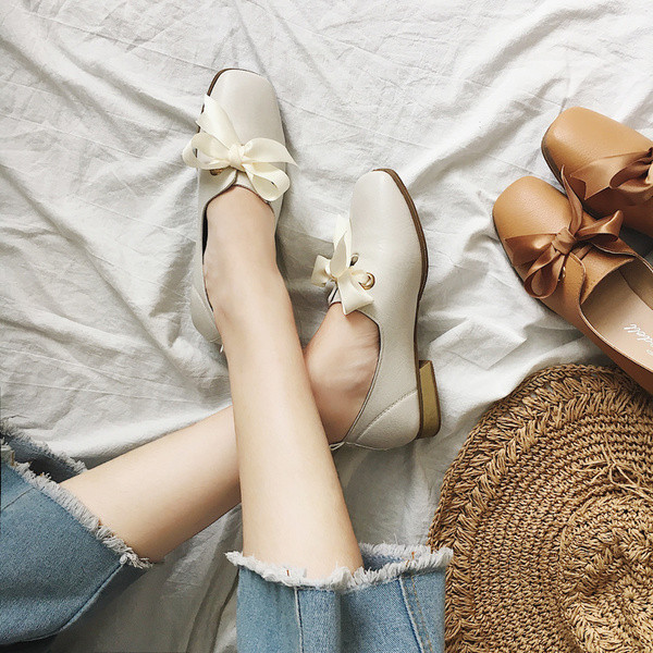 Női alkalmi mokaszinok fűzős három színben