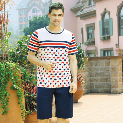 Мъжка пижама от две части - тениска с О-образна яка и къси шорти