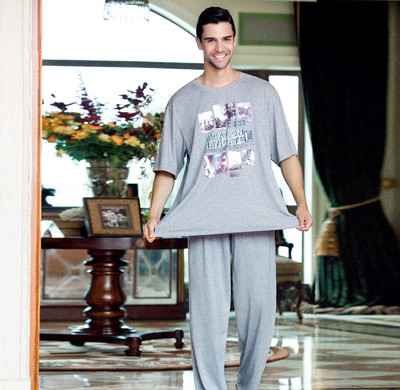 Мъжка пижама широк модел - тениска с щампа и дълъг панталон