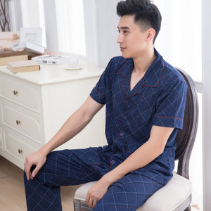 Мъжка пижама от две части в няколко модела