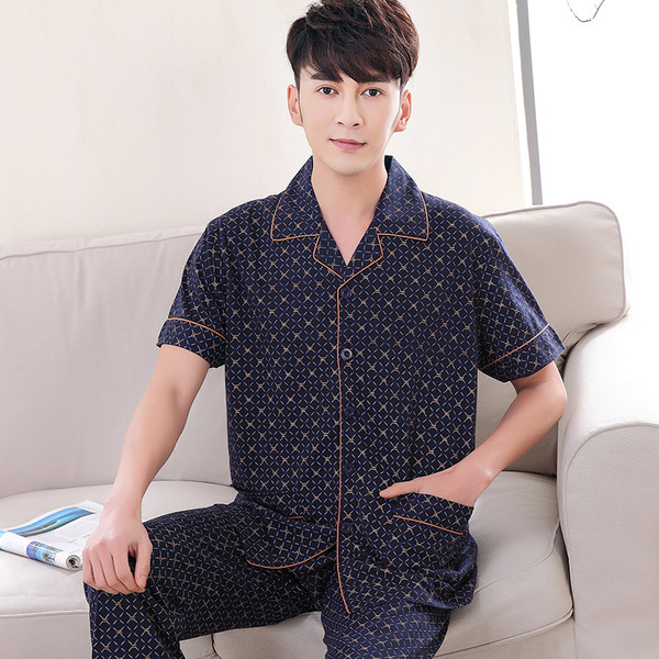 Мъжка пижама от две части в няколко модела