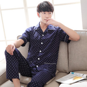 Мъжка пижама в няколко цвята и модела