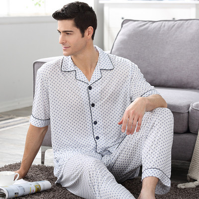 Мъжка пижама в няколко цвята и модела