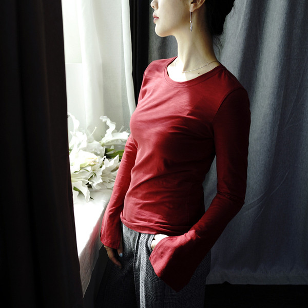 Γυναικεία  μπλούζα με μακρύ μανίκι και κολάρο σε σχήμα O σε δύο χρώματα