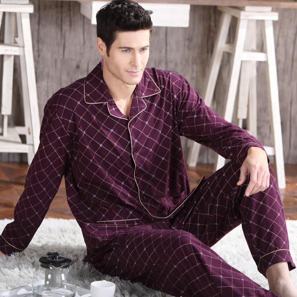 Pijamale bărbați în două părți - top cu mâneci lungi și fund lung