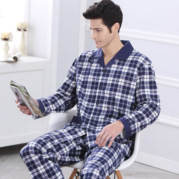 Pijamale bărbați în două părți - top cu mâneci lungi și fund lung