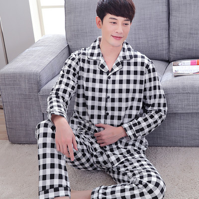 Pijamale subțiri pentru bărbați - top cu mâneci lungi și pantaloni lungi