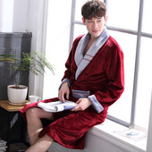 Férfi téli fürdőköpeny több színben