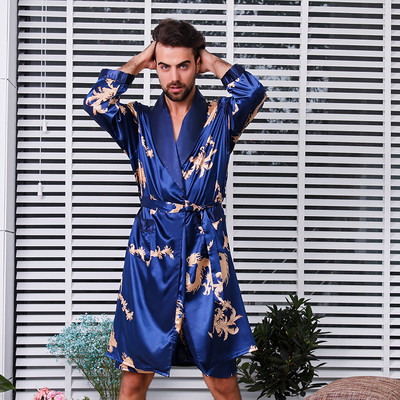 Мъжки халат в няколко цвята и модела