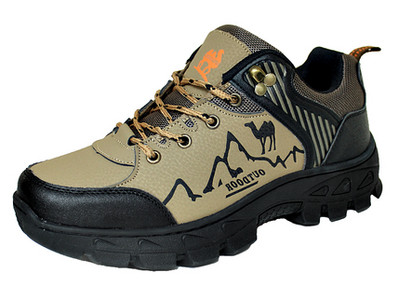 Férfi túracipők két modellben - különböző színben