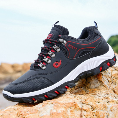 Мъжки спортни обувки в три цвята