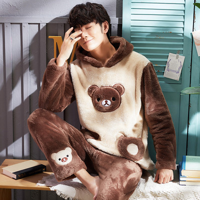 Мъжка мека пижама в няколко модела с 3D елементи