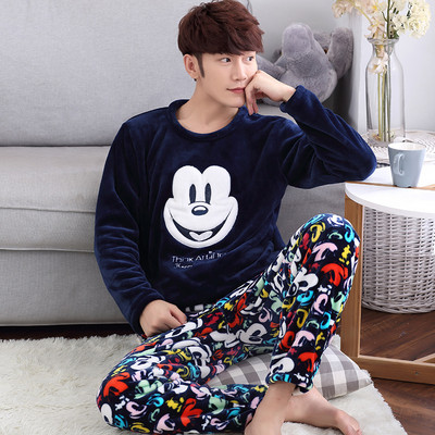 Мъжка мека пижама в няколко модела с 3D елементи