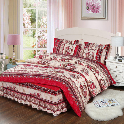 Lenjerie de pat în patru părți cu model floral