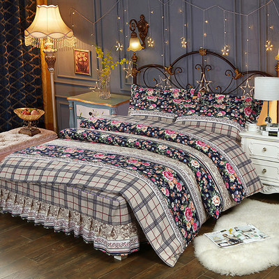 Lenjerie de pat în patru părți cu model floral