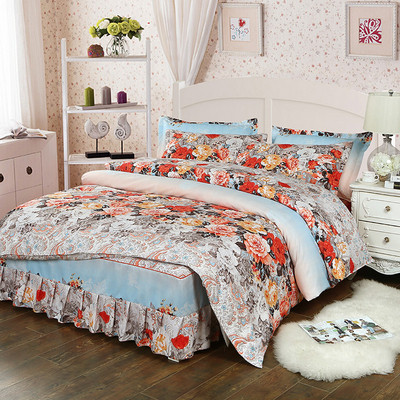 Lenjerie de pat în patru părți cu model floral