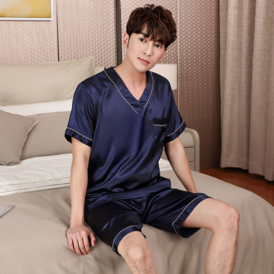 Мъжка пижама - тениска с V-образно деколте и къси панталони