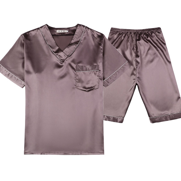 Мъжка пижама - тениска с V-образно деколте и къси панталони