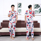 Férfi pizsama nyomtatással és felirattal több modellben