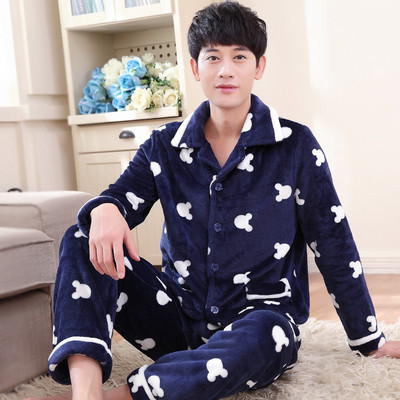 Мъжка плътна пижама в тъмни и светли цветове