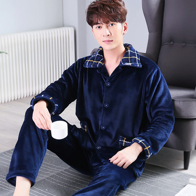 Мъжка плътна пижама в тъмни и светли цветове