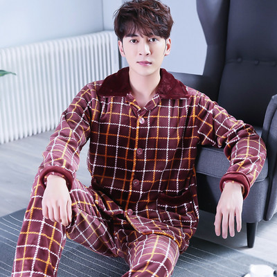 Мъжка плътна пижама в тъмни и светли цветове