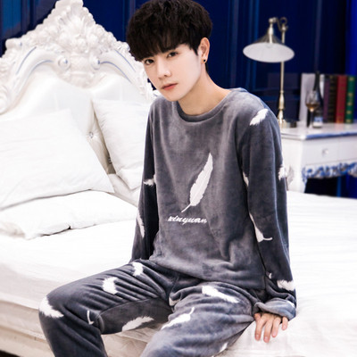 Мъжка зимна пижама в няколко модела