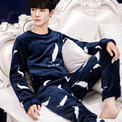 Мъжка зимна пижама в няколко модела